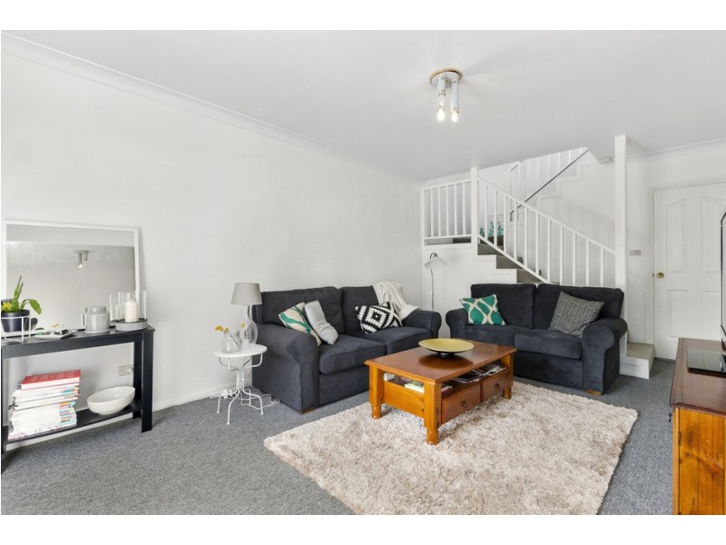 2/190 Balgownie Road, Balgownie NSW 2519