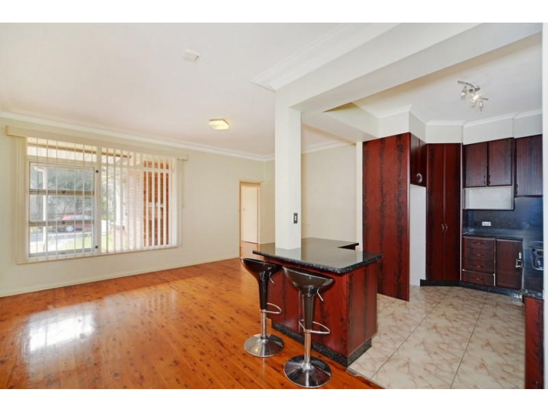 11 Buckle Crescent, West Wollongong NSW 2500