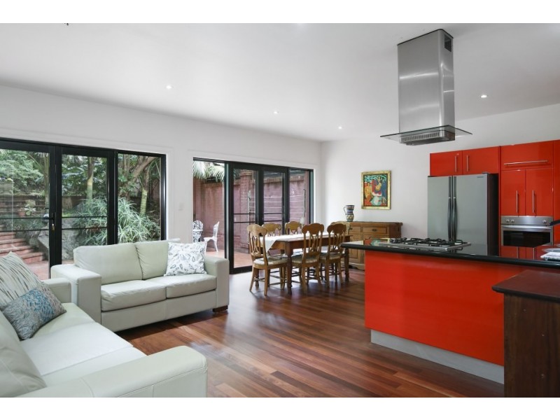 69 Armagh Parade, Thirroul NSW 2515