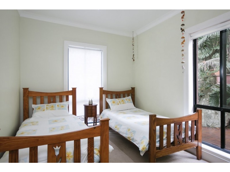 69 Armagh Parade, Thirroul NSW 2515