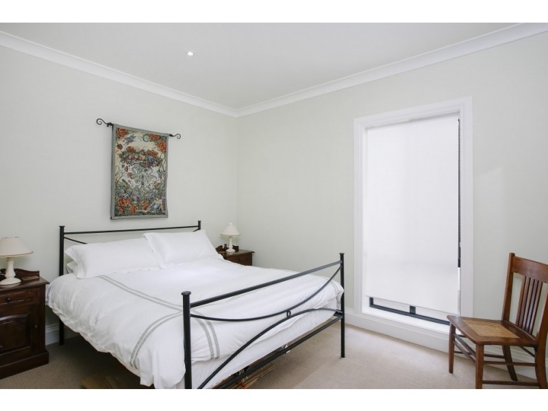 69 Armagh Parade, Thirroul NSW 2515