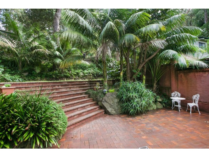 69 Armagh Parade, Thirroul NSW 2515
