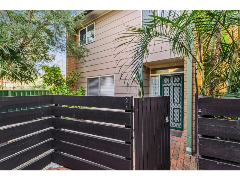9/10A Kiandra Road, Woonona NSW 2517
