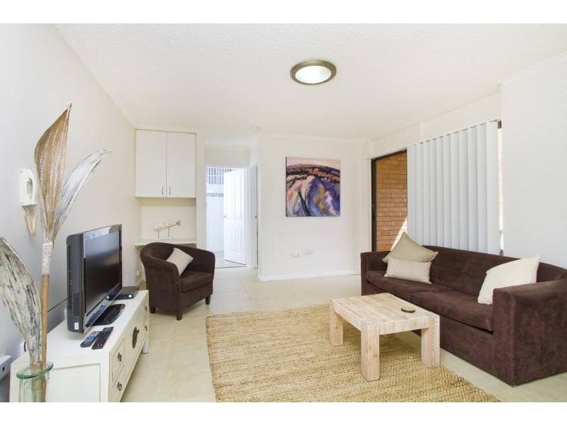 5/235 Lawrence Hargrave Drive, Thirroul NSW 2515
