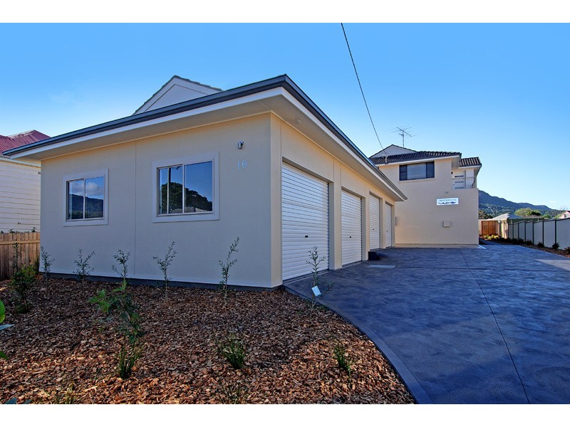 4/16 Bath Street, Thirroul NSW 2515