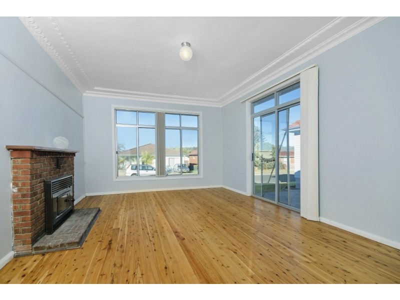 1 Connaghan Avenue, East Corrimal NSW 2518