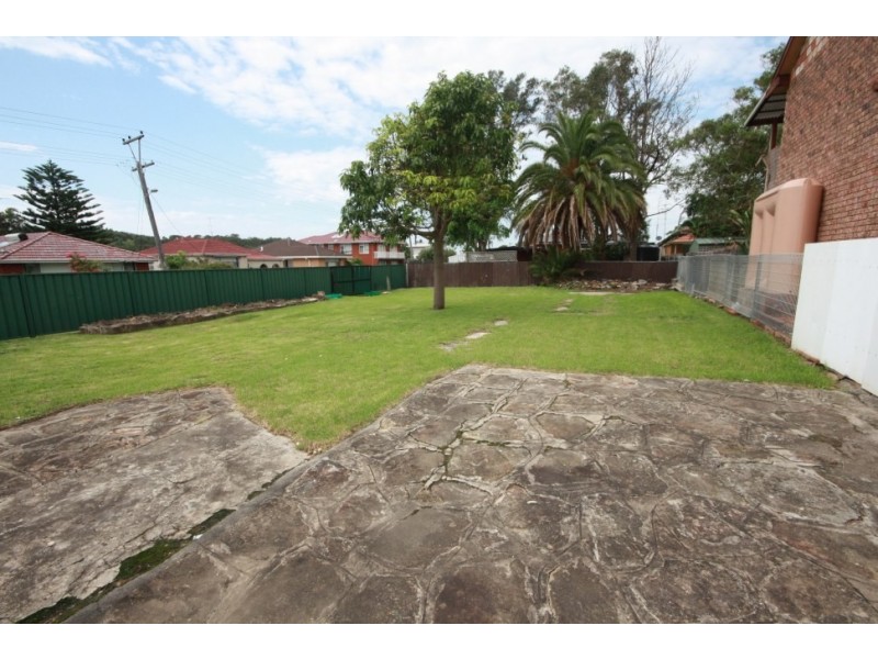 1 Connaghan Avenue, East Corrimal NSW 2518