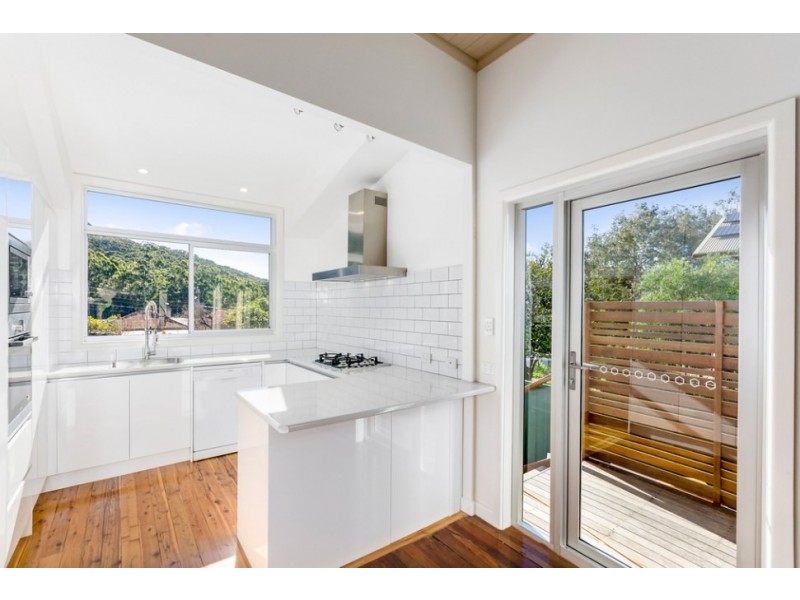 33 Oceana Parade, Austinmer NSW 2515