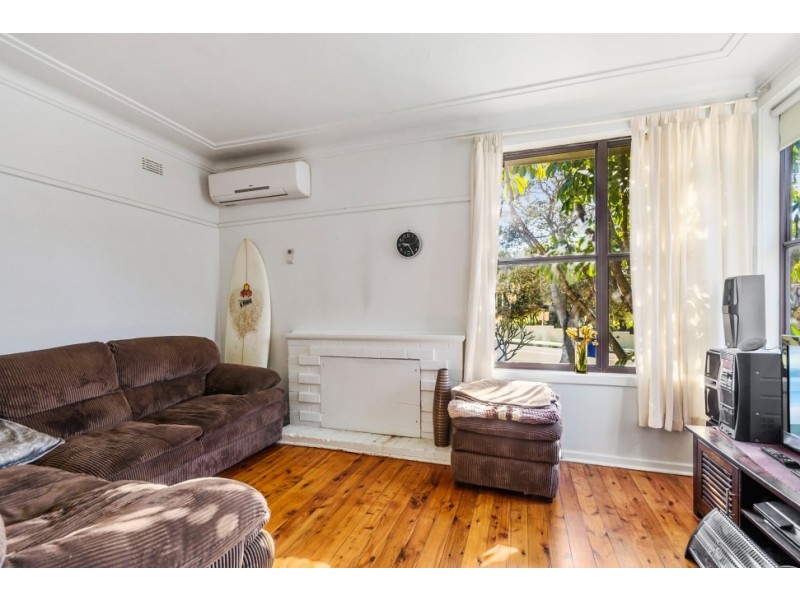 9 Farrell Road, Bulli NSW 2516