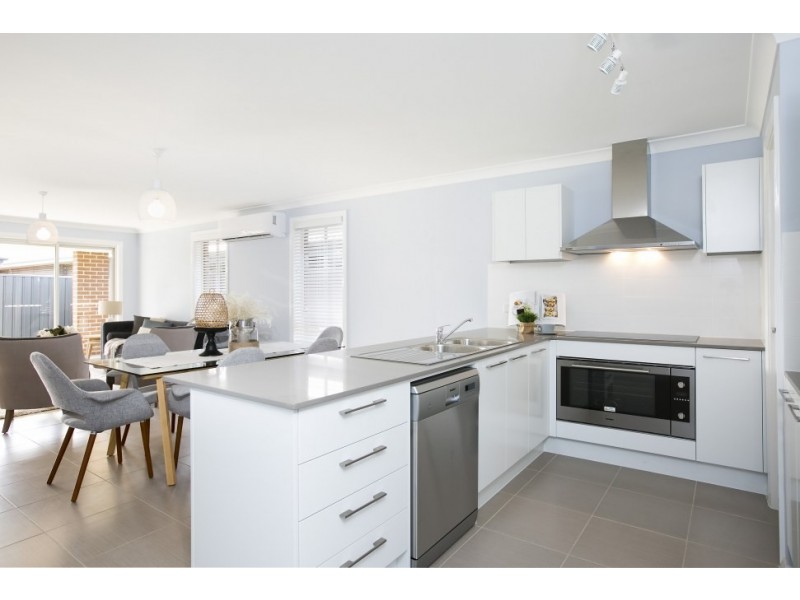 54 Stockyard Crescent, Horsley NSW 2530