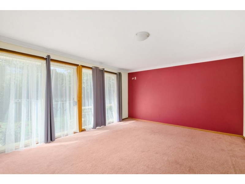 2 Harriet Spearing Drive, Woonona NSW 2517