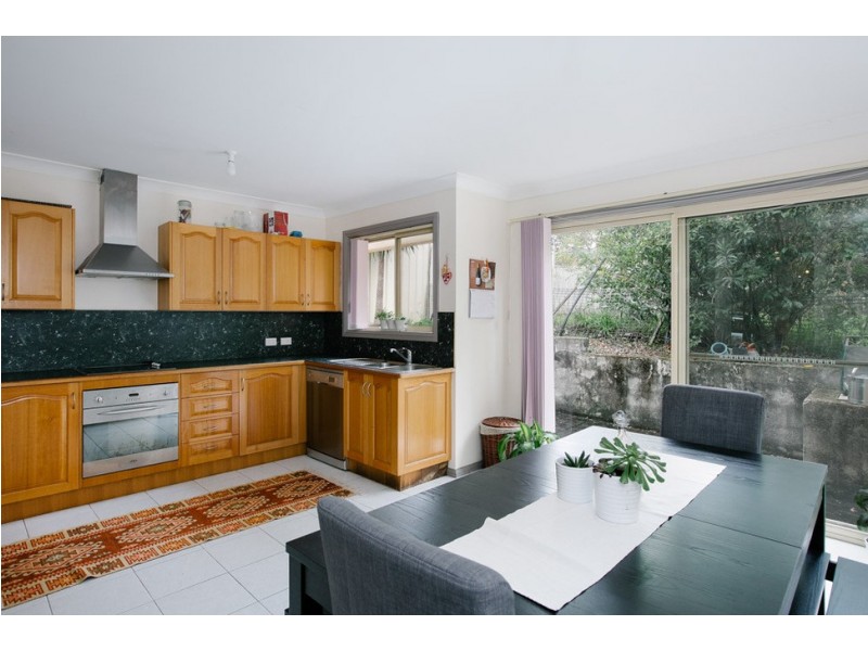 4/33 Nicholson Road, Woonona NSW 2517