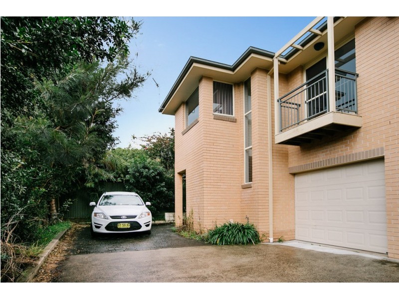4/33 Nicholson Road, Woonona NSW 2517