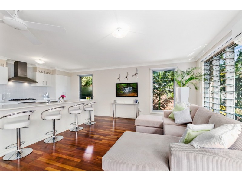 10 Gum Tree Lane, Thirroul NSW 2515