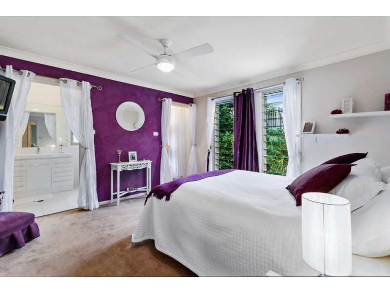 10 Gum Tree Lane, Thirroul NSW 2515