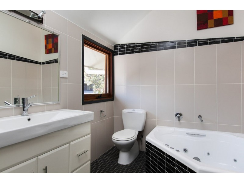 57 Buttenshaw Drive, Coledale NSW 2515