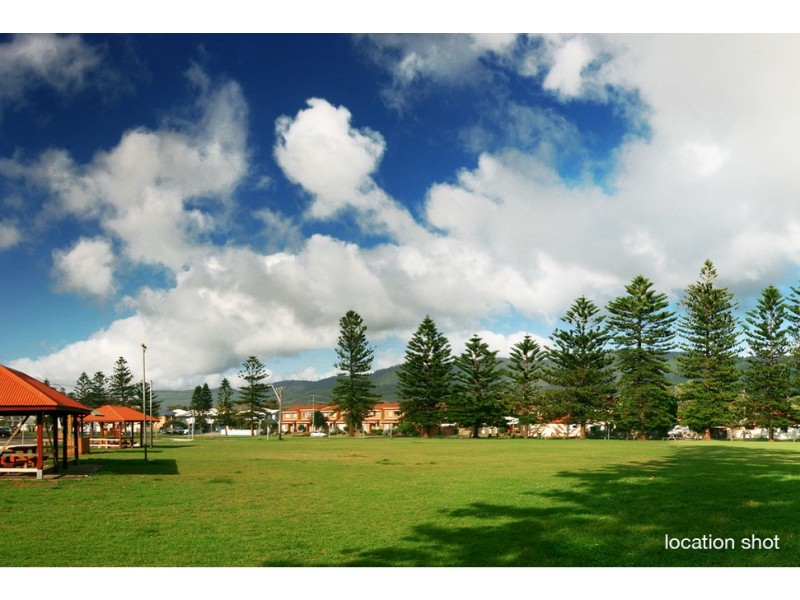 1/22 Ocean Street, Thirroul NSW 2515