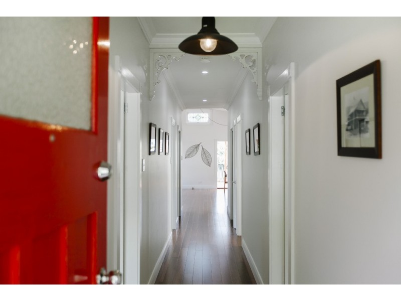 30 Hobart Street, Bulli NSW 2516