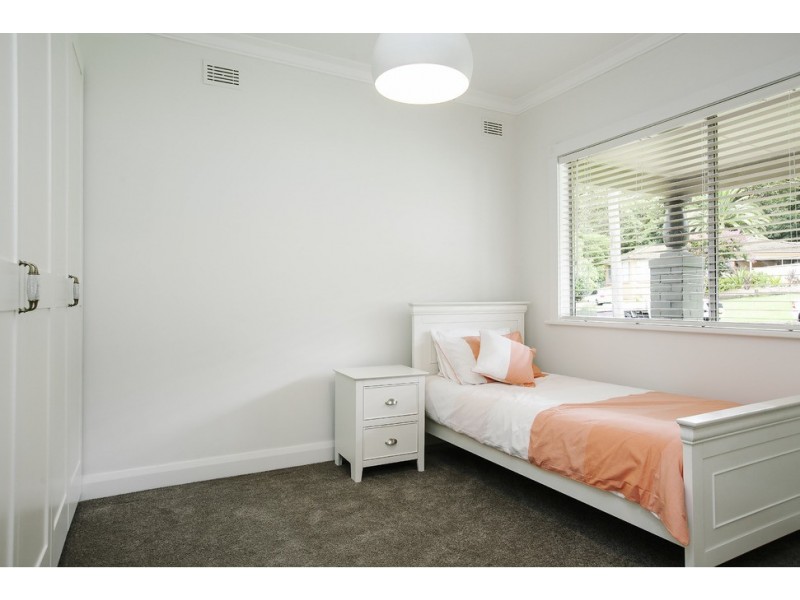 30 Hobart Street, Bulli NSW 2516