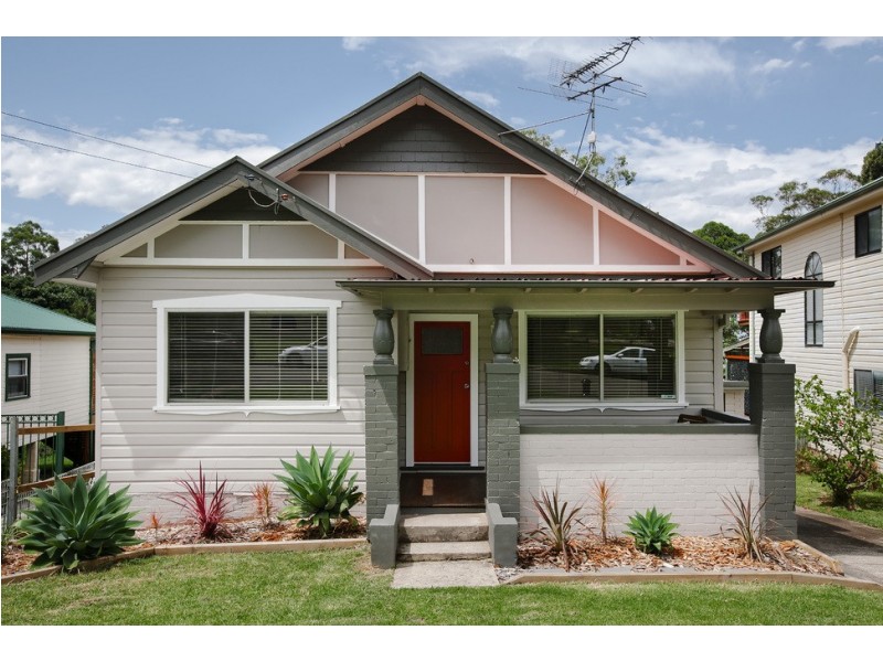 30 Hobart Street, Bulli NSW 2516