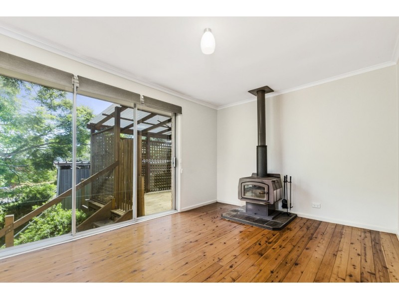 25 Parkes Street, Helensburgh NSW 2508