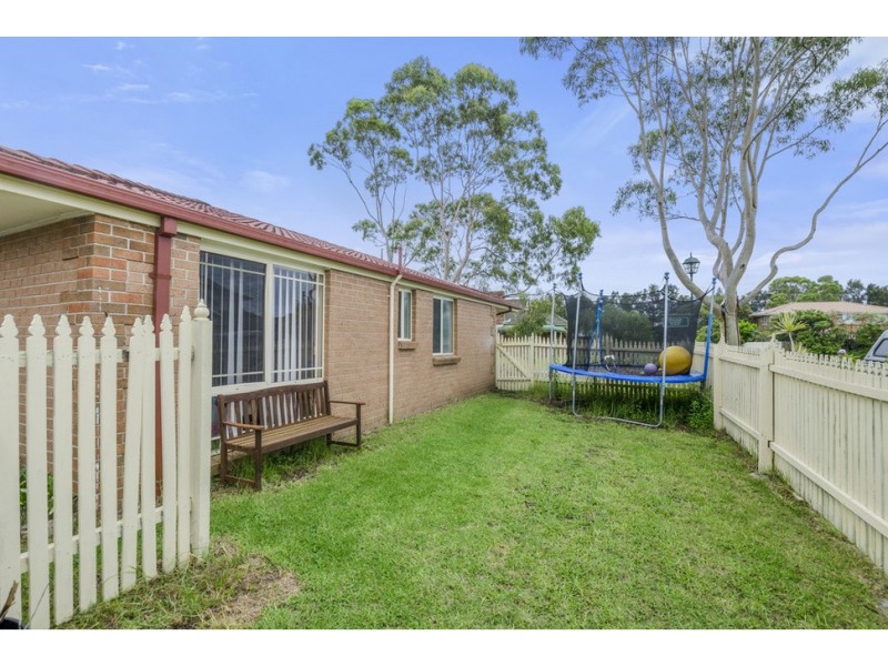 2/20 John Buckland Avenue, Woonona NSW 2517