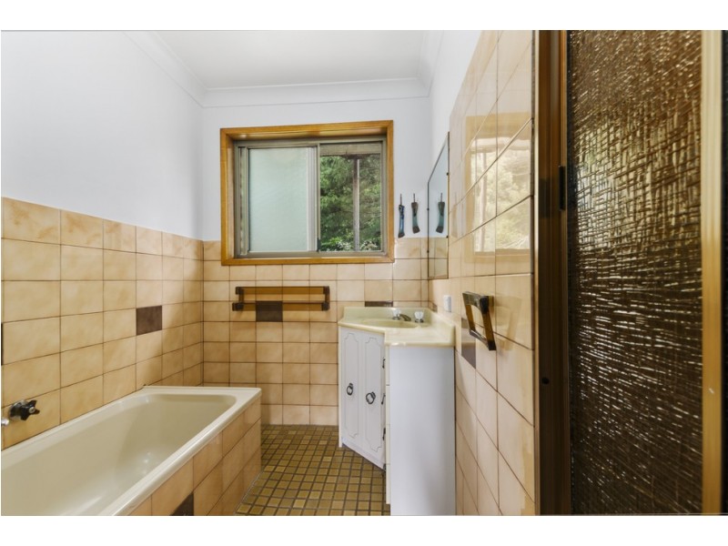 18 Squires Crescent, Coledale NSW 2515