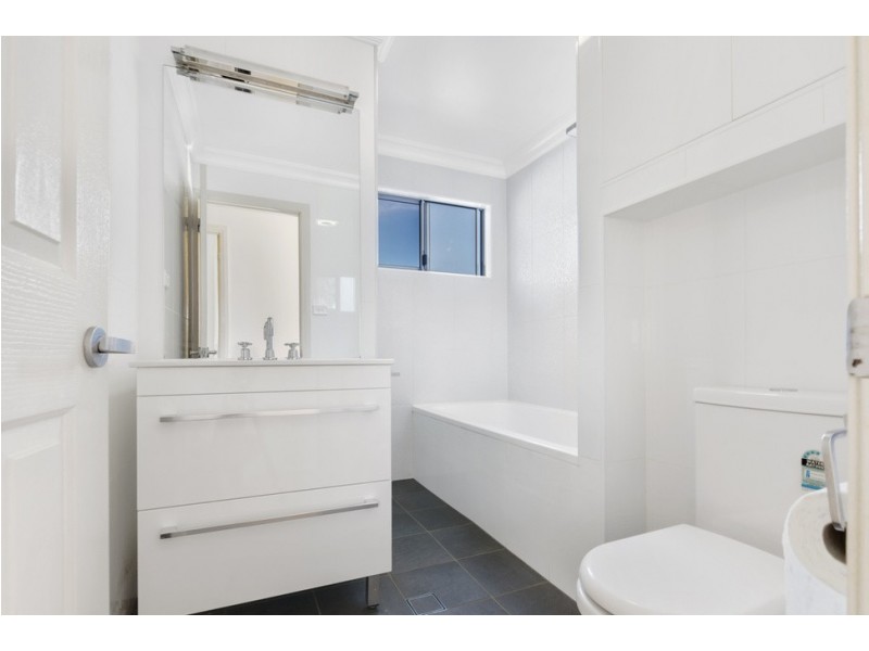 9a Farrell Road, Bulli NSW 2516