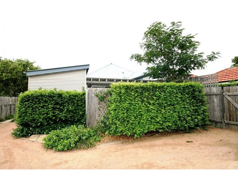 4/246 Lawrence Hargrave Drive, Thirroul NSW 2515