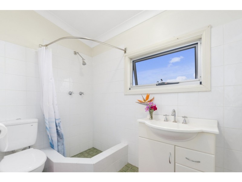 1/246 Lawrence Hargrave Drive, Thirroul NSW 2515