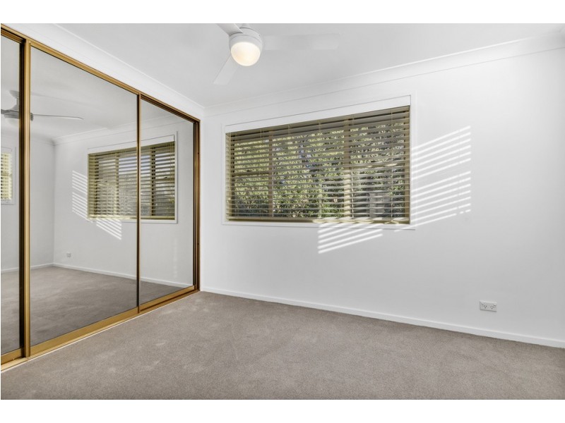 2/5 Newbold Close, Thirroul NSW 2515