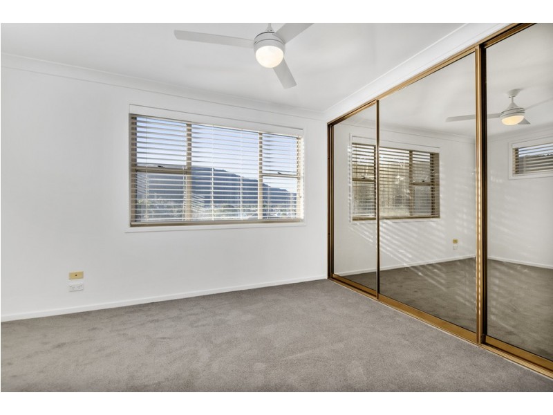2/5 Newbold Close, Thirroul NSW 2515
