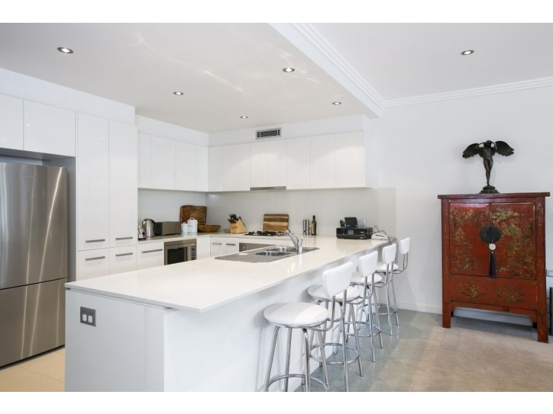 Level 1/26/40 McCauley Street, Thirroul NSW 2515