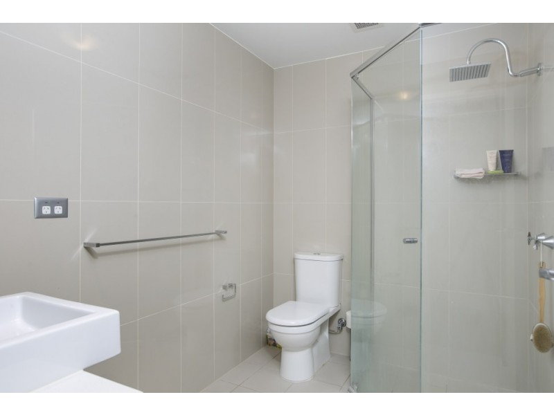 Level 1/26/40 McCauley Street, Thirroul NSW 2515