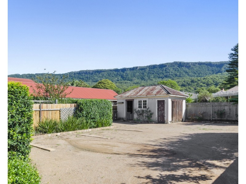 2/246 Lawrence Hargrave Drive, Thirroul NSW 2515