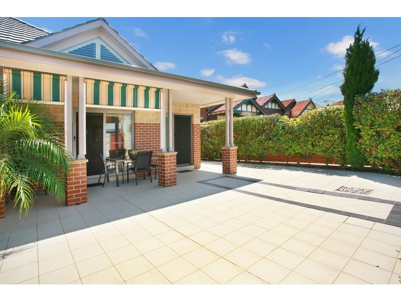 2/114-116 Kings Road, Five Dock NSW 2046
