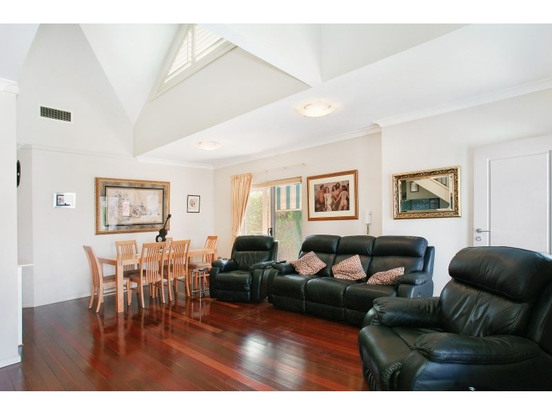 2/114-116 Kings Road, Five Dock NSW 2046