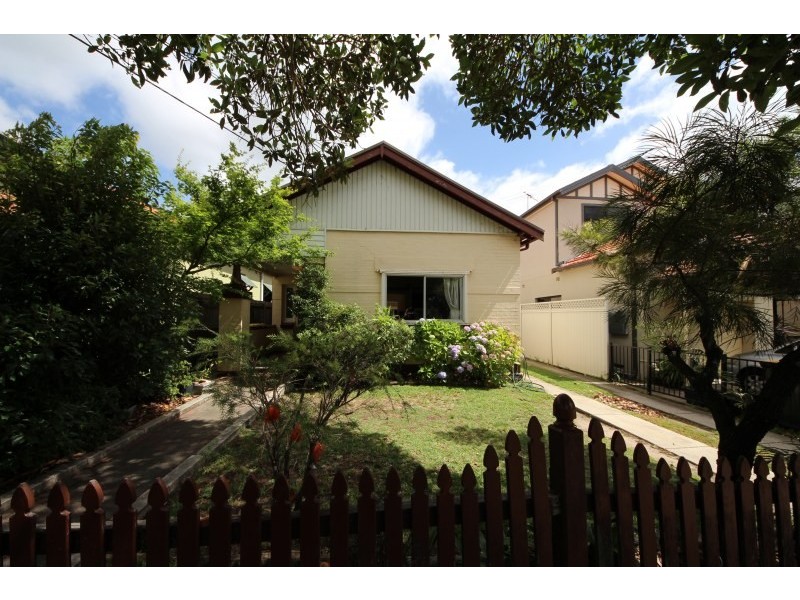 66 First Avenue, Rodd Point NSW 2046