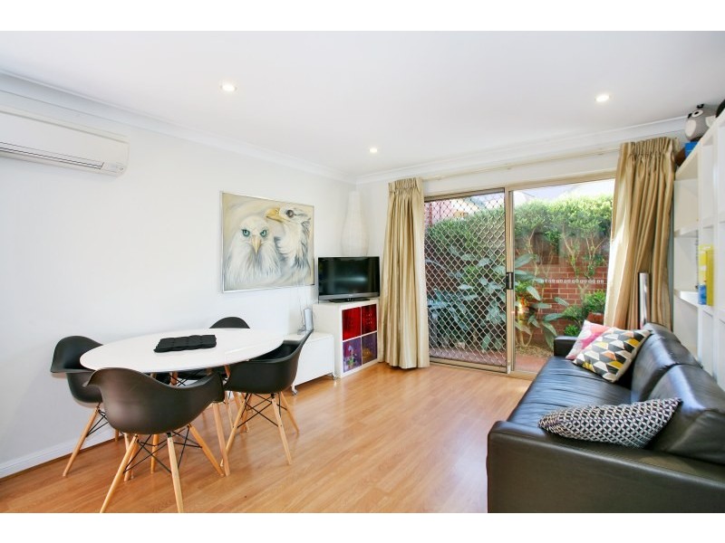 11/2 Barnstaple Lane, Five Dock NSW 2046