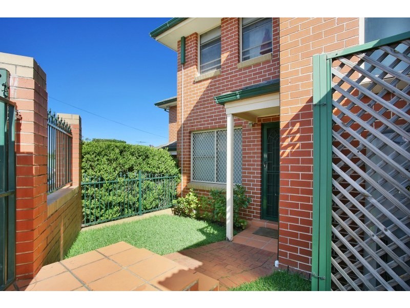 11/2 Barnstaple Lane, Five Dock NSW 2046