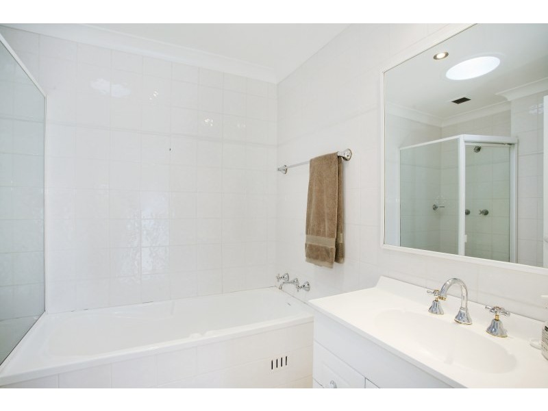 11/2 Barnstaple Lane, Five Dock NSW 2046