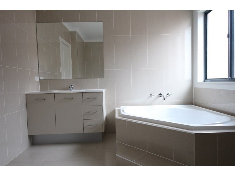 13 Renown Street, Canada Bay NSW 2046