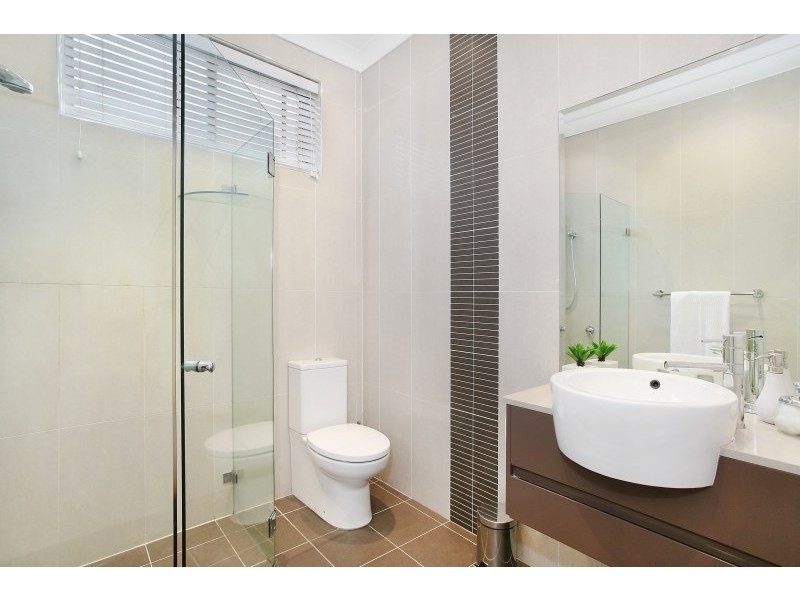 6 Henley Marine Drive, Five Dock NSW 2046