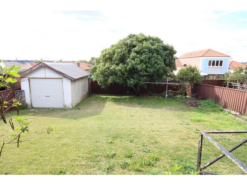 22 Rowley Road, Russell Lea NSW 2046