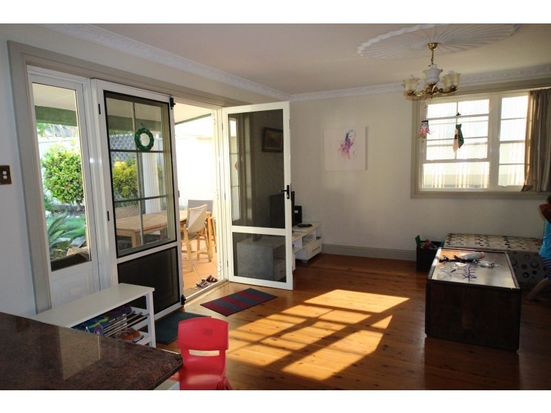 6 Bishop Street, Cabarita NSW 2137