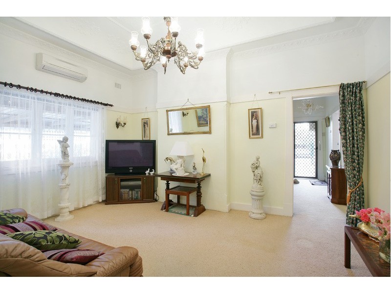 18 Zoeller Street, Concord NSW 2137