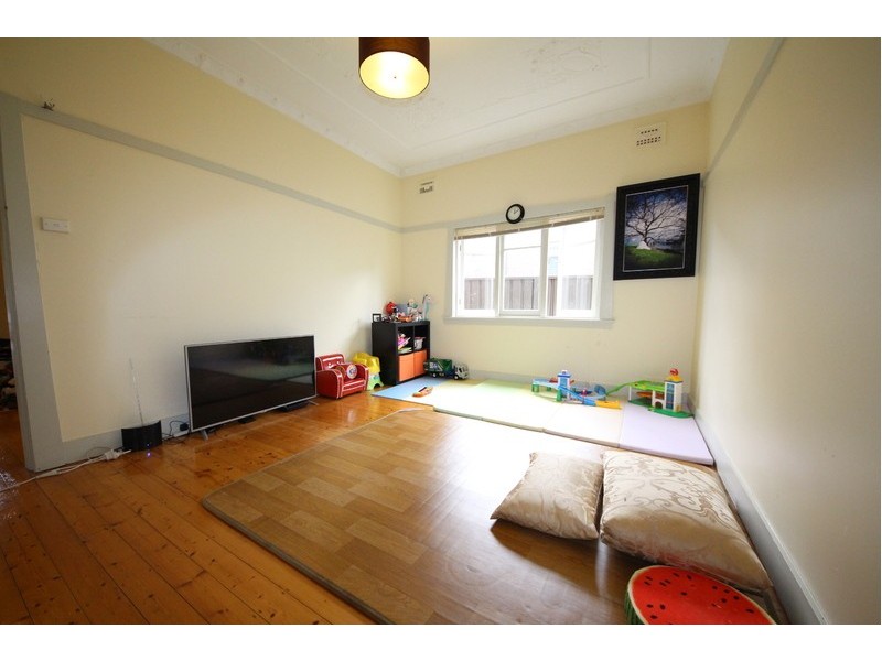 6 Acacia Street, Belmore NSW 2192