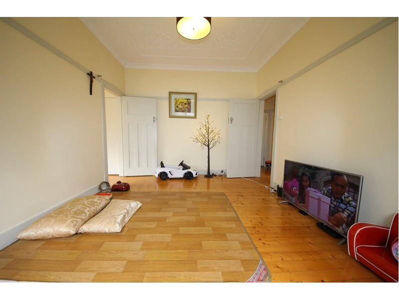 6 Acacia Street, Belmore NSW 2192