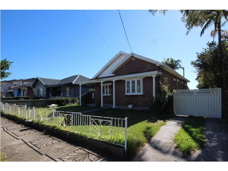 12 Russell Street, Russell Lea NSW 2046