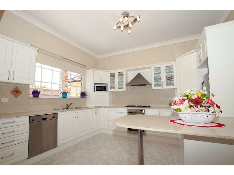 6 Mortlake Street, Concord NSW 2137